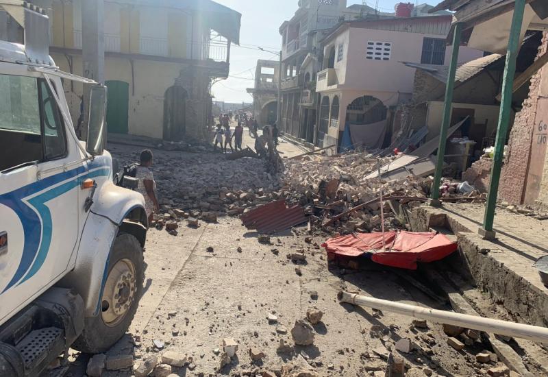 Najmanje 29 mrtvih u snažnom potresu na Haitiju